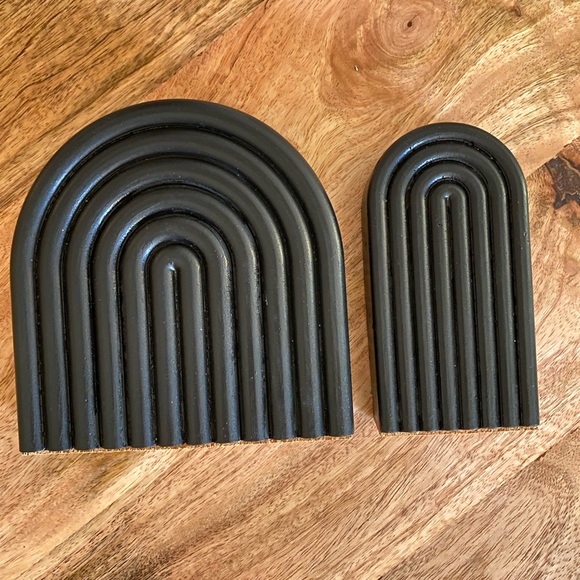 Rainbow Bookends - Black - Picture 6 of 9